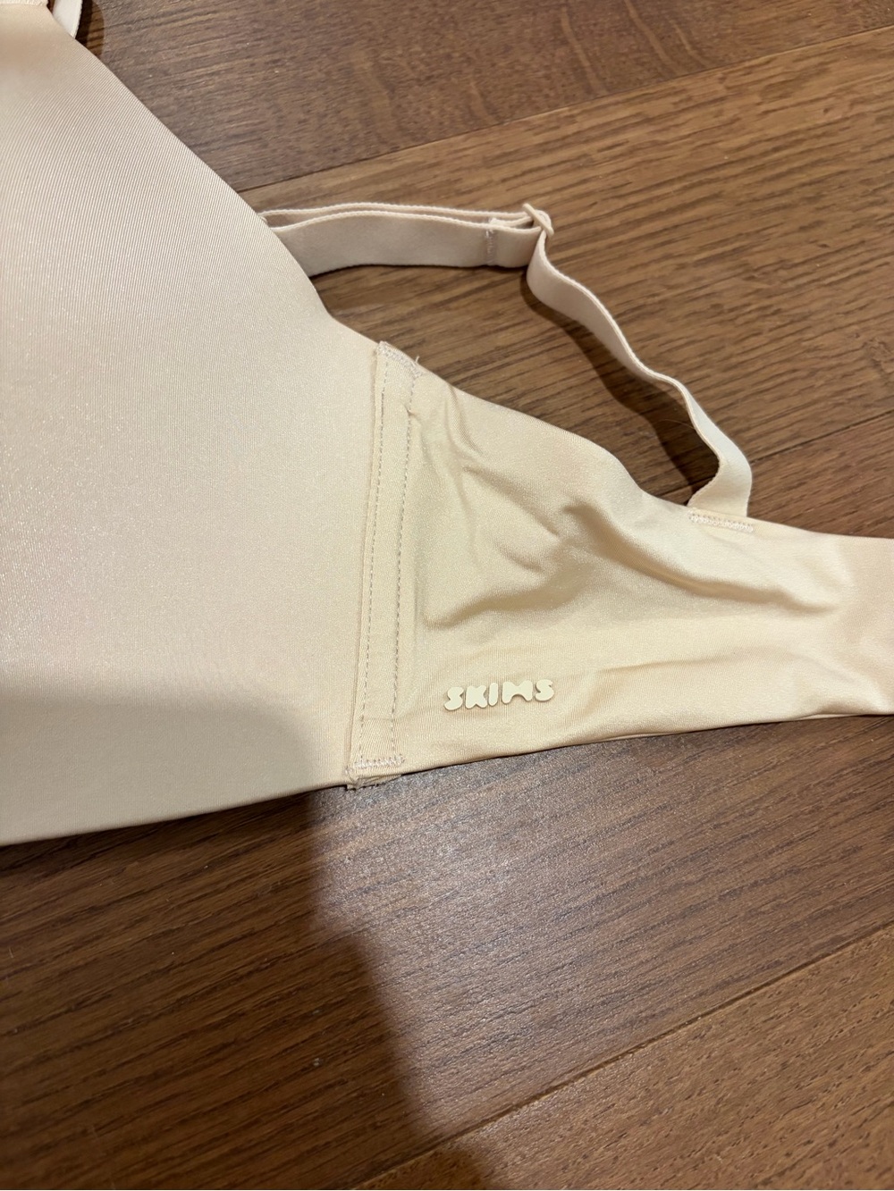 Skims Wireless Form T-Shirt Demi Bra - Sand - 36DD - Picture 7 of 7
